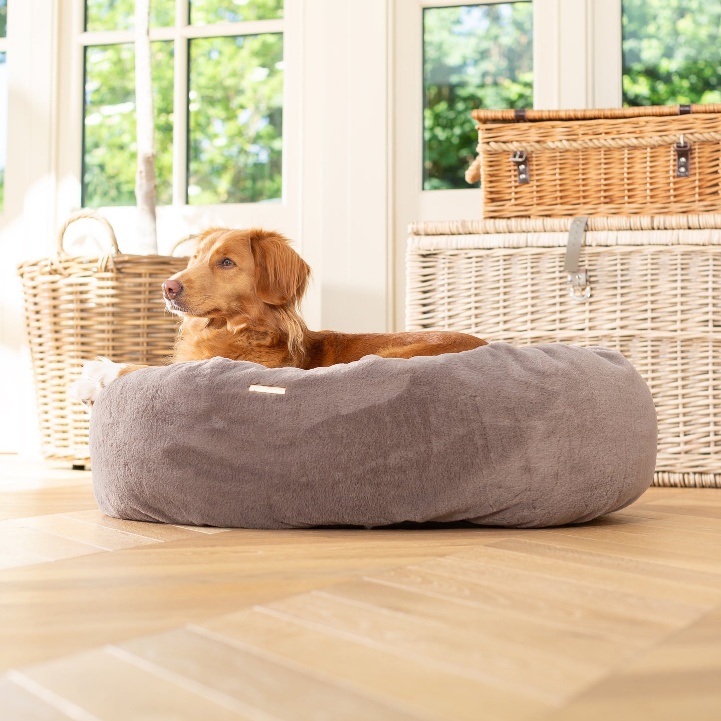 Lords & Labradors Calming Anti-Anxiety Donut Dog Bed Fawn