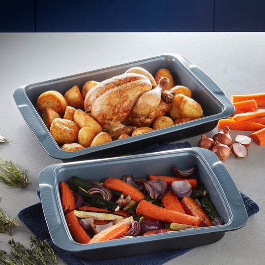 Tower Set of 2 Cerasure Non-Stick Roasting Trays