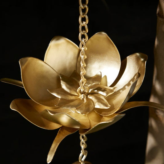 Lotus Gold Hanging Décor