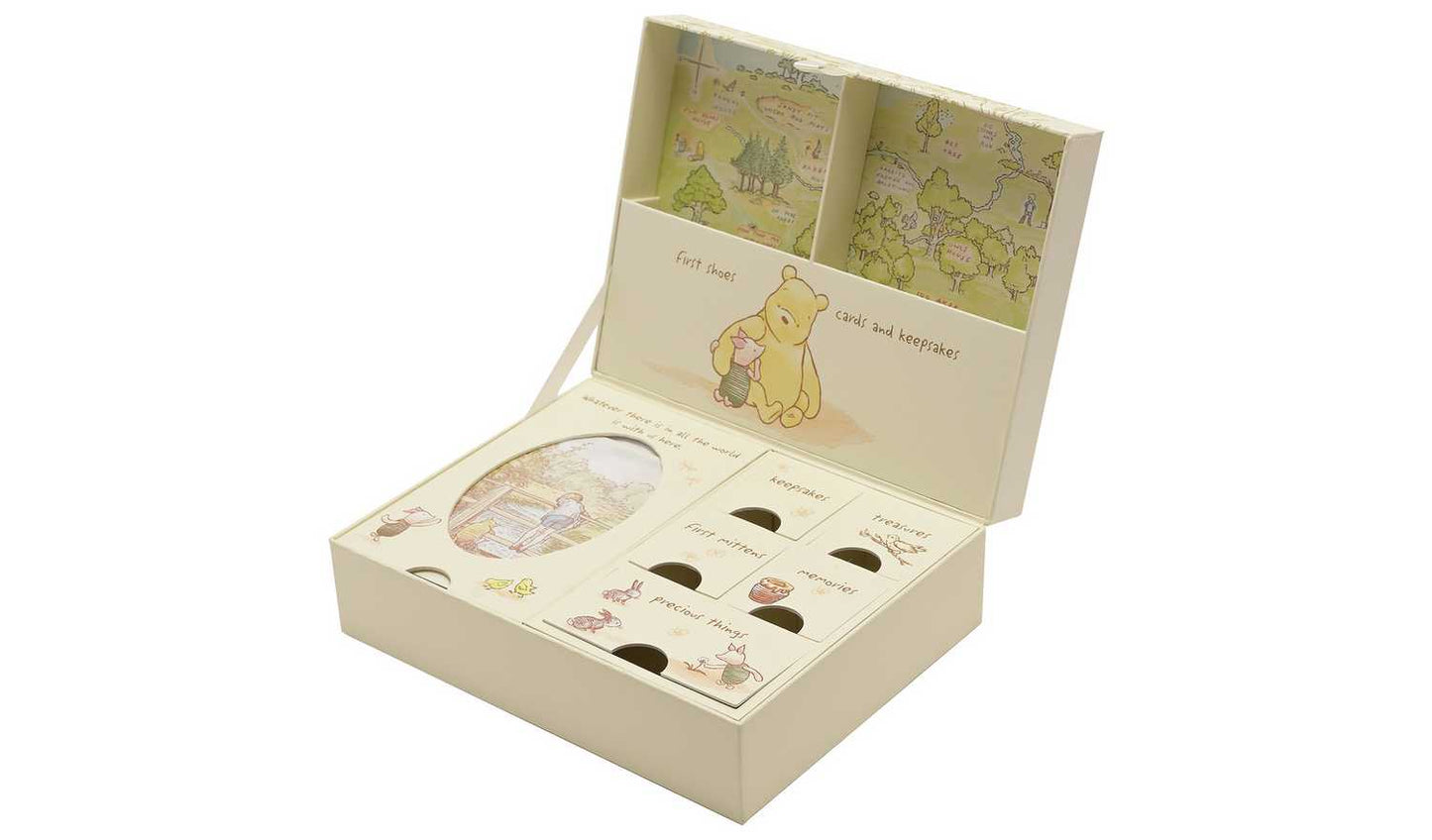Disney Classic Winnie The Pooh Christmas Keepsake Box