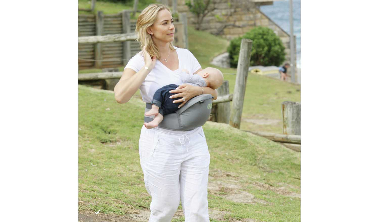 Dreambaby Elevate 5/1 Multifunctional Baby Carrier Grey