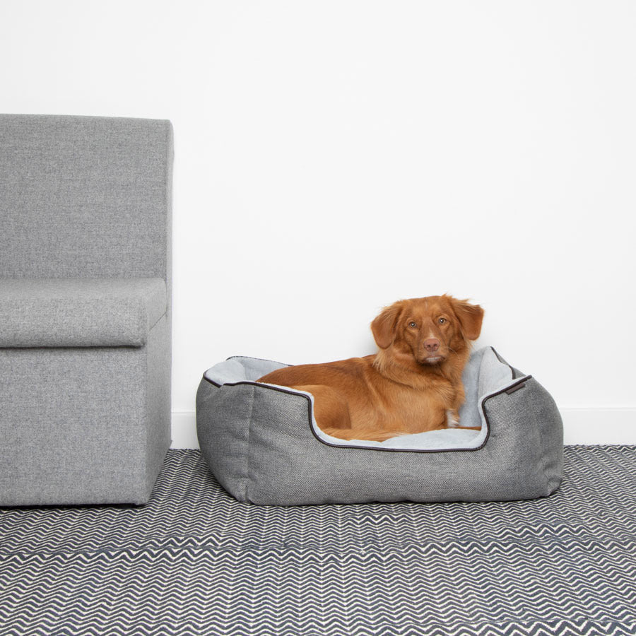 Wainwright's Self Warming Square Dog Bed Grey