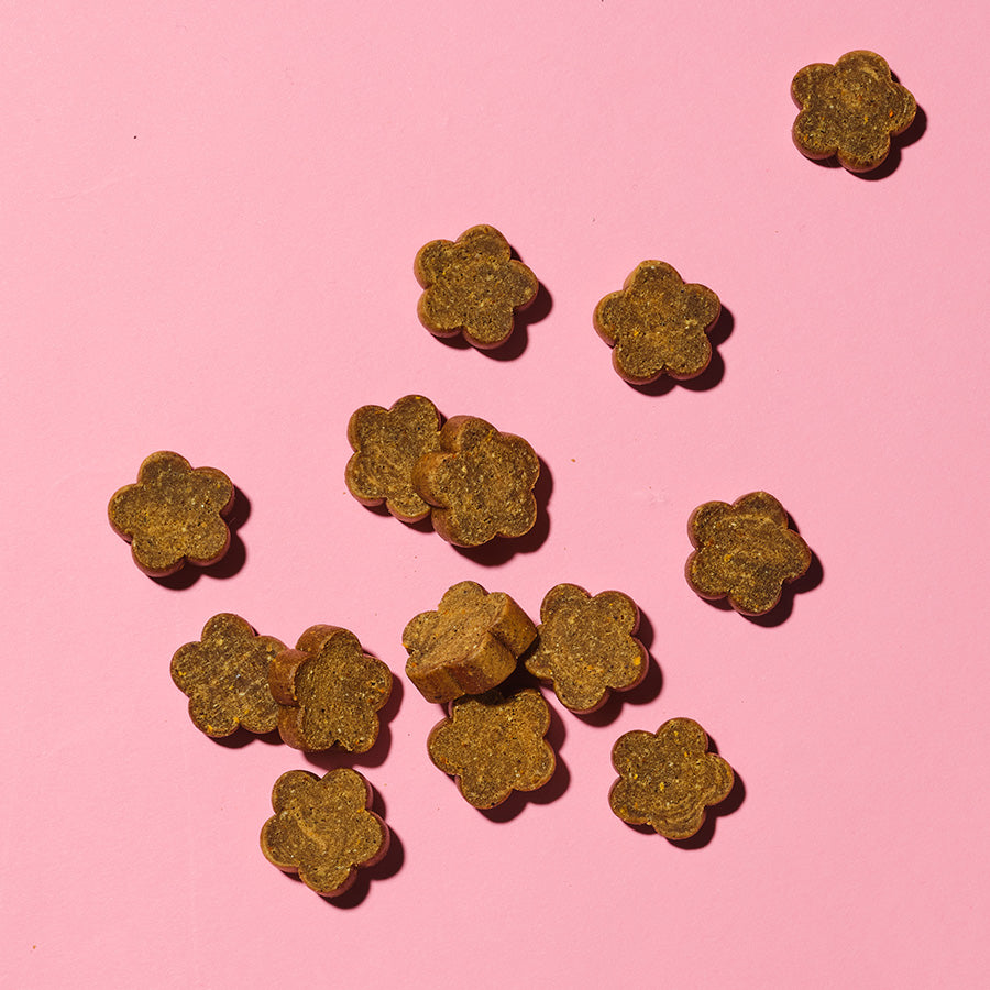 Pooch and Mutt Calming Meaty Dog Treats with Turkey and Hemp 120g