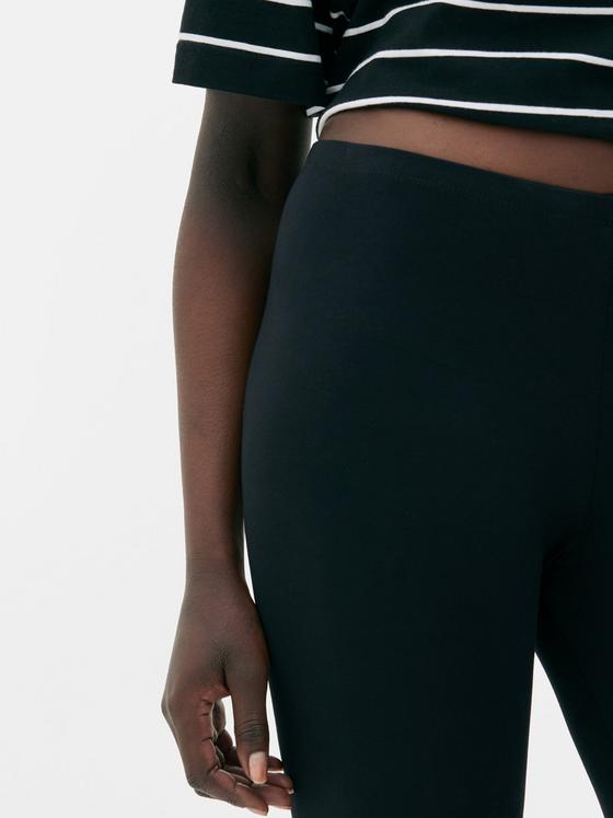 Essential Leggings