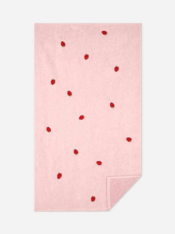 Embroidered Strawberry Pattern Bath Towel