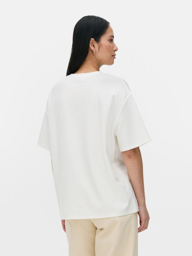 The Edit Ultimate Classic T-Shirt