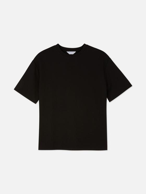The Edit Ultimate Classic T-Shirt