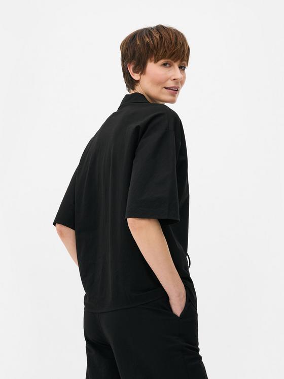 Tie-Front Short Sleeve Shirt