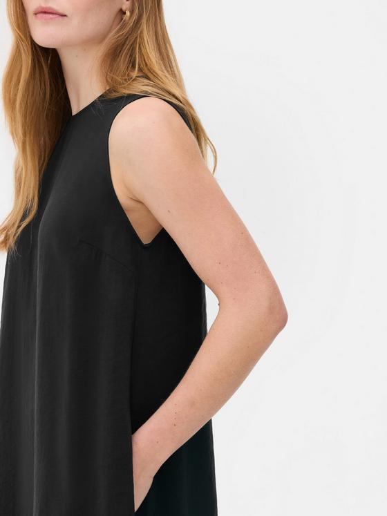 The Edit Sleeveless Midi Dress