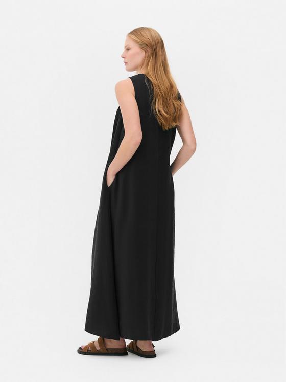 The Edit Sleeveless Midi Dress