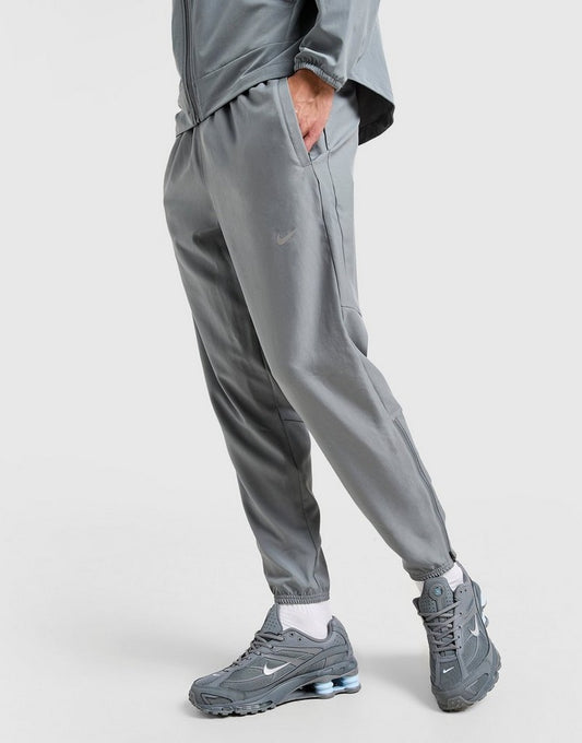 Nike Challenger Woven Track Pants