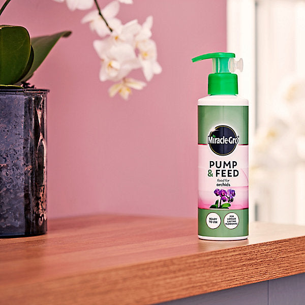 Miracle-Gro Pump & feed Liquid Plant feed 200ml