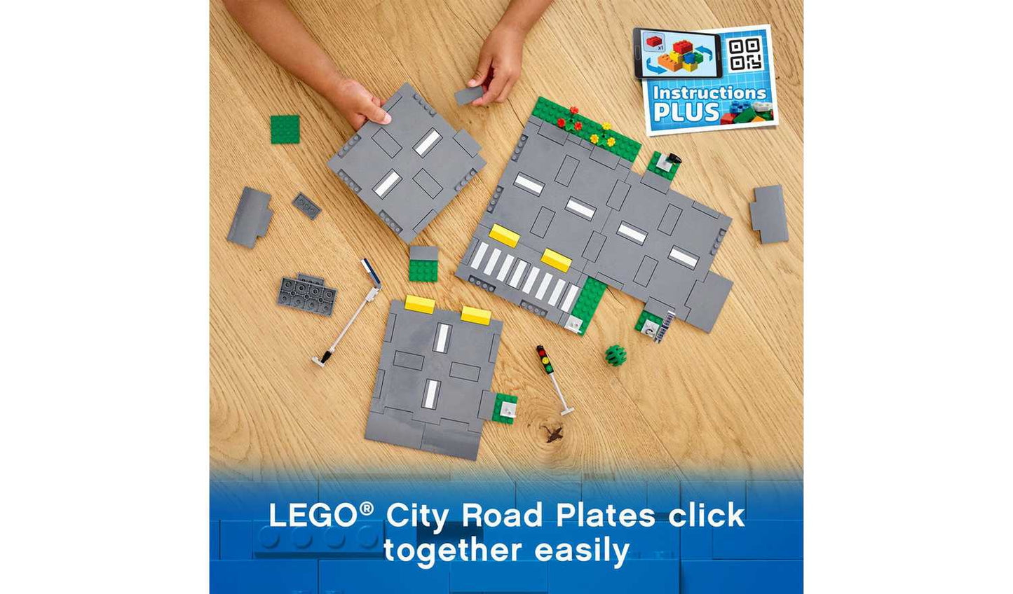 LEGO City Road Plates Building Set with Traffic Lights 60304