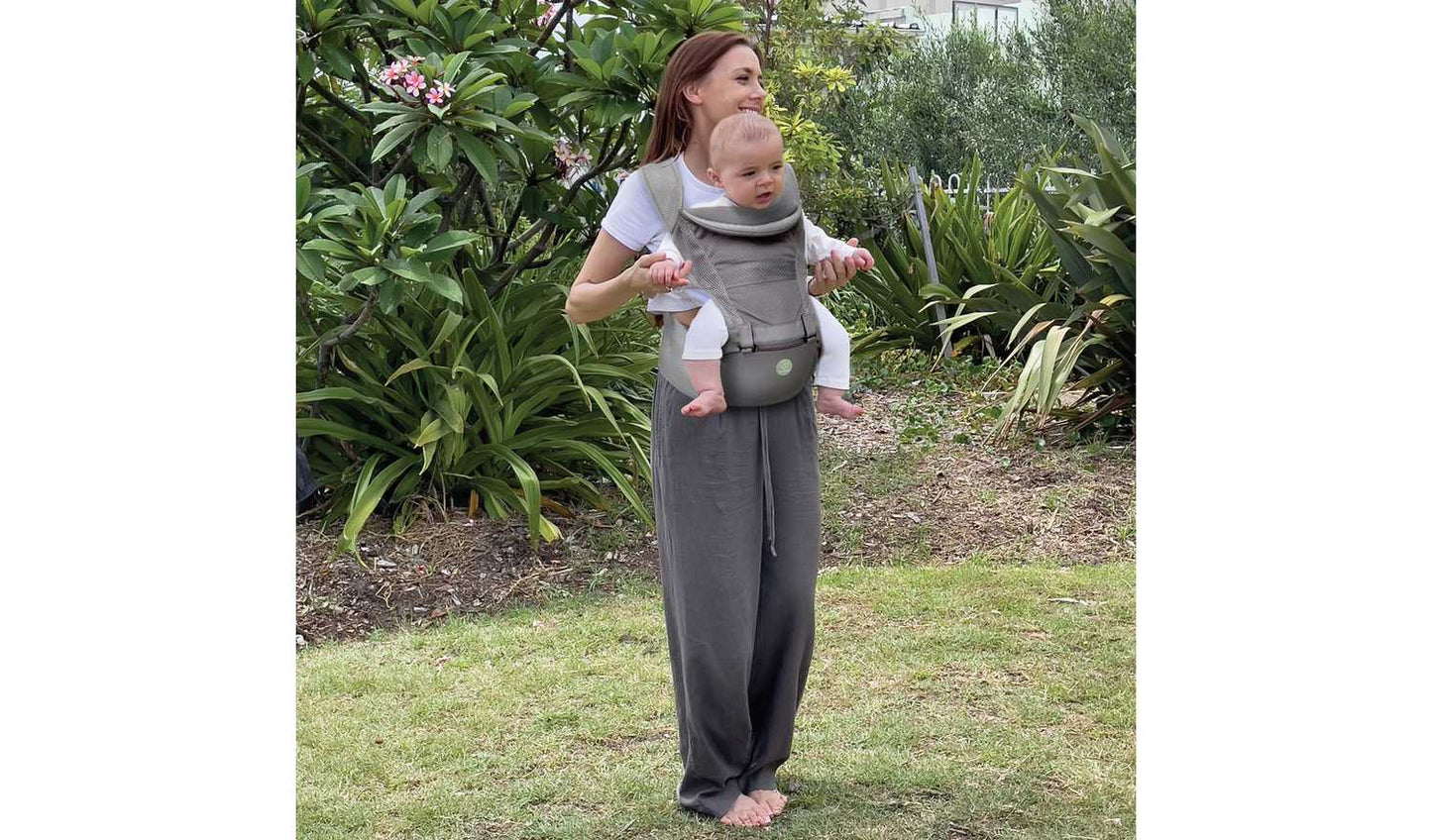 Dreambaby Elevate 5/1 Multifunctional Baby Carrier Grey