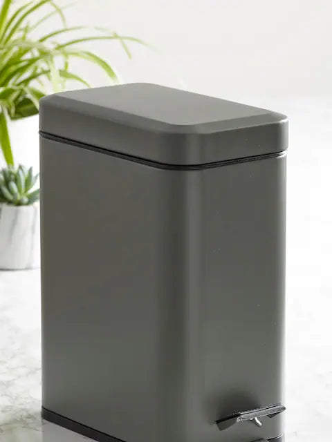 Black Soft Close Pedal 3 Litre Bin