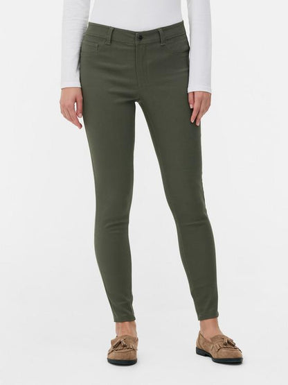 Essential Mid-Rise Skinny Jeans