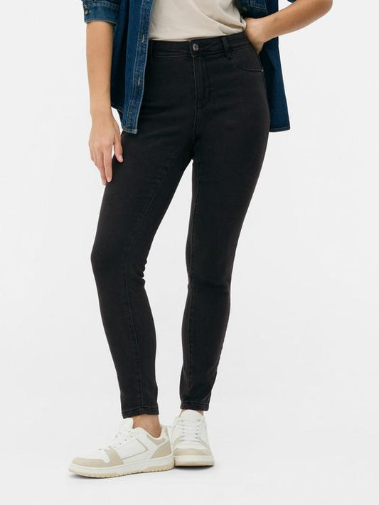 Essential Mid-Rise Skinny Jeans