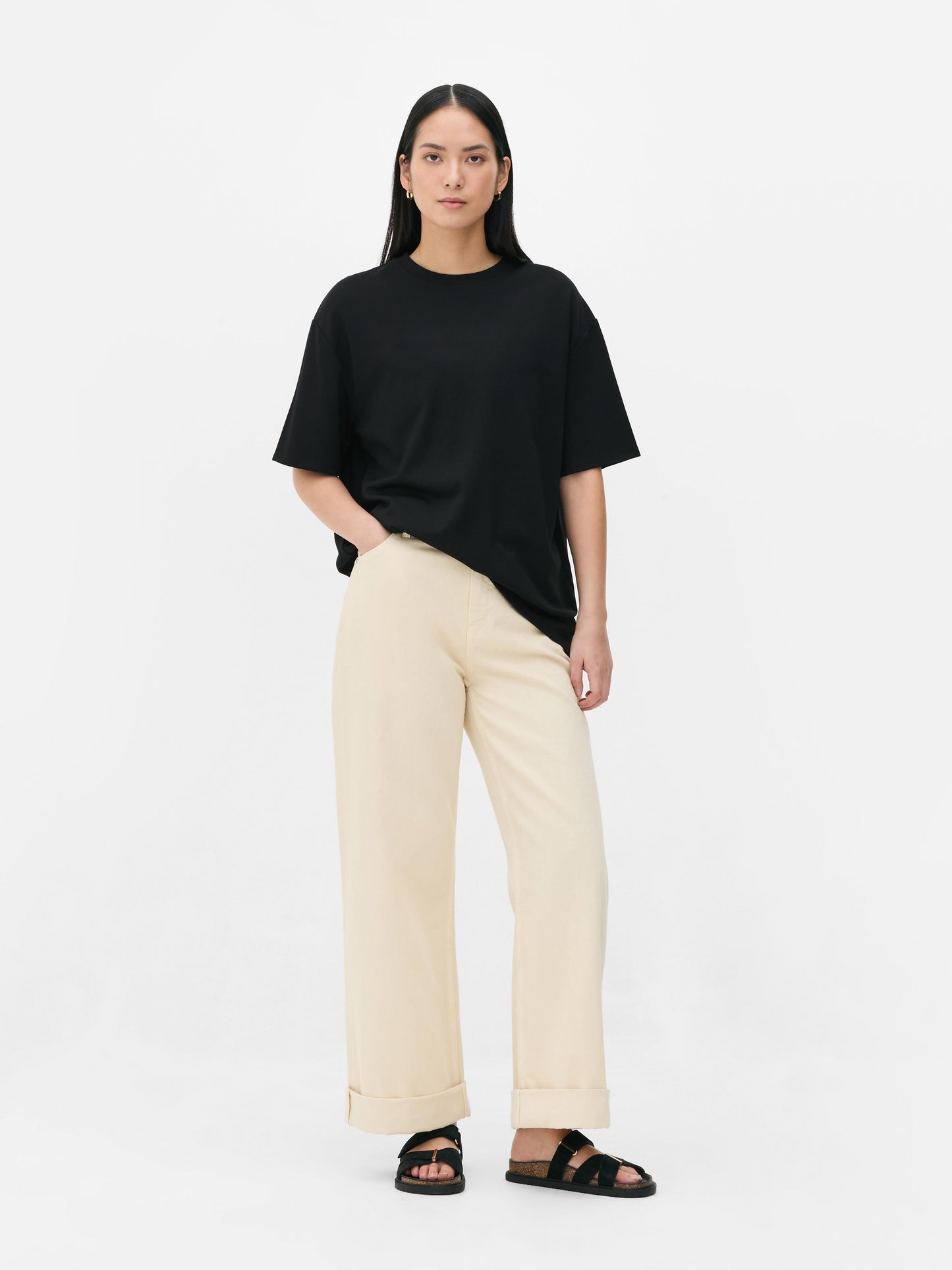 The Edit Ultimate Classic T-Shirt