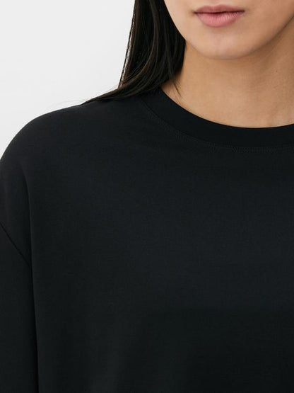 The Edit Ultimate Classic T-Shirt