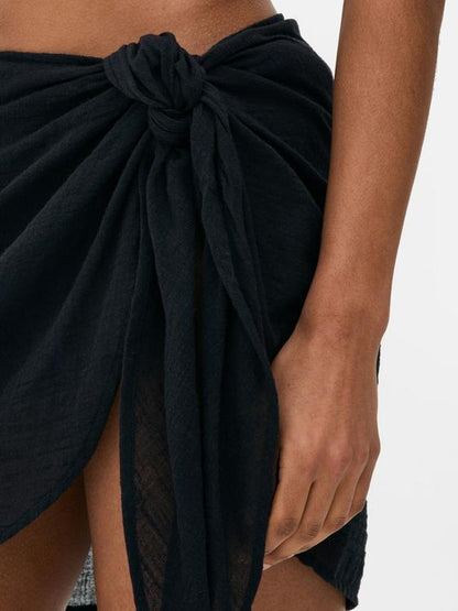Tie-Fastening Mini Sarong