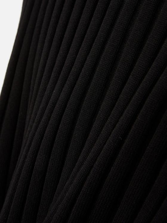 Sleeveless Ribbed Polo Top