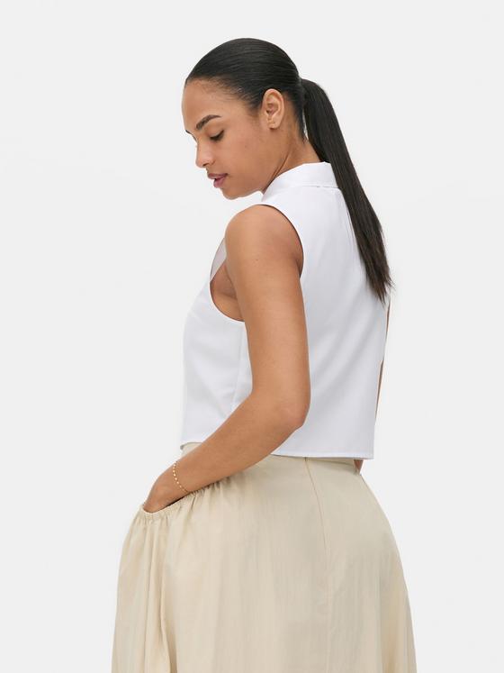 Sleeveless Shirt