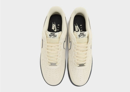 Nike Air Force 1 Low Suede