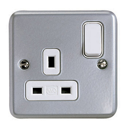 MK 13A Grey 1 gang Switched Metal-clad socket with White inserts